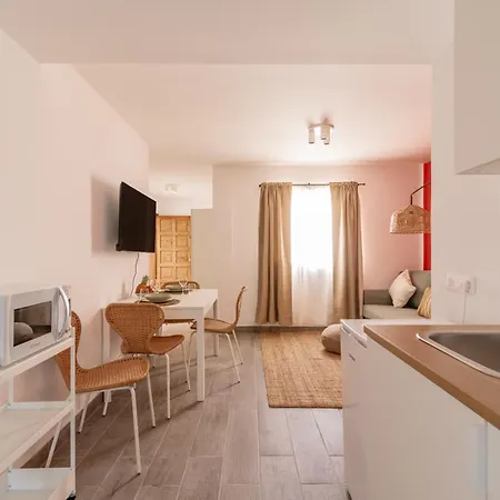 Ohana House In Center Apartment *